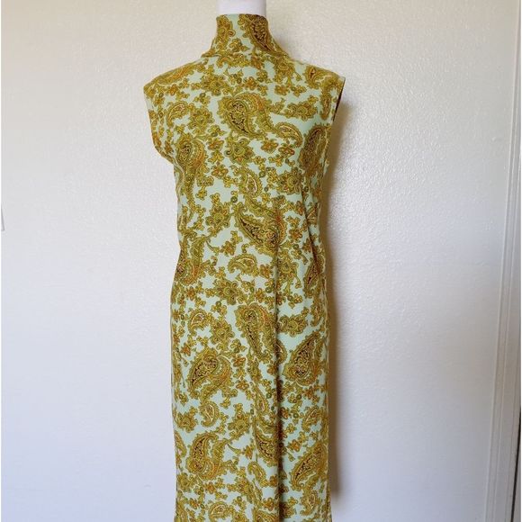 Authentic Original Vintage Style Dresses & Skirts - Mockneck paisley print dress